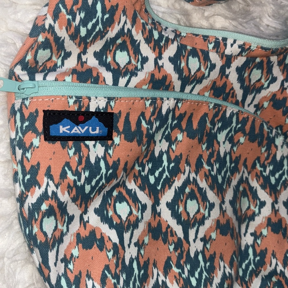 Kavu Sydney Satchel Crossbody Shoulder Bag, 14” x 10” - Picture 2 of 15